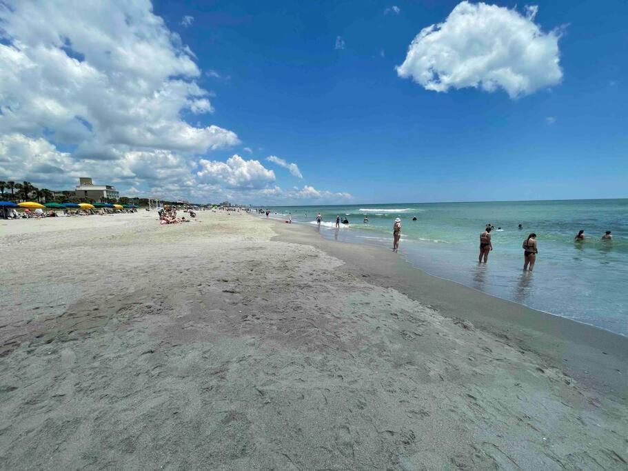 Elegant Coastal Getaway Spacious 3Br Chelsea House Myrtle Beach Bagian luar foto